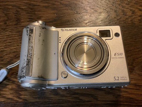 Fujifilm E510 5.2 Mega Pixels Digital Camera For Parts Or