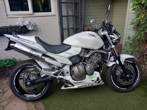 ホンダ Hornet タンク ホワイト mqdefault.jpg