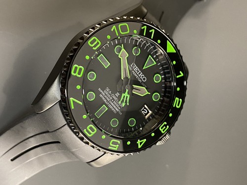 Pre-owned Seiko Custom  Nh35 Mod "riddler" - Custom Hand Painted Dial + Insert