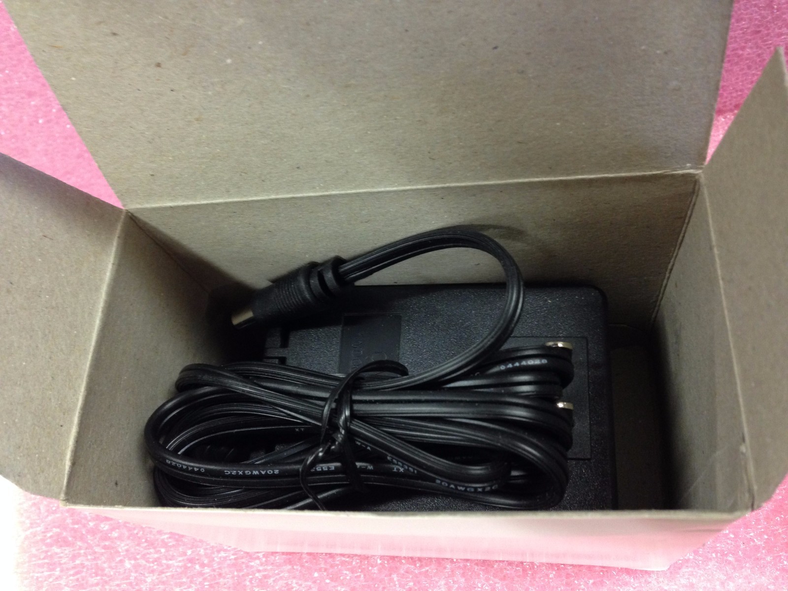 ~ AC ADAPTER 9VDC 1A - WP480909D 120v CLASS 2 POWER SUPPLY    1a