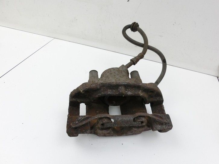 BMW 3er E46 99-01 1,9i 87KW Bremssattel Bremszange Vorne Rechts mit Träger BMW 3er E46 99-01 10.07.2000 6758114... Bild 5