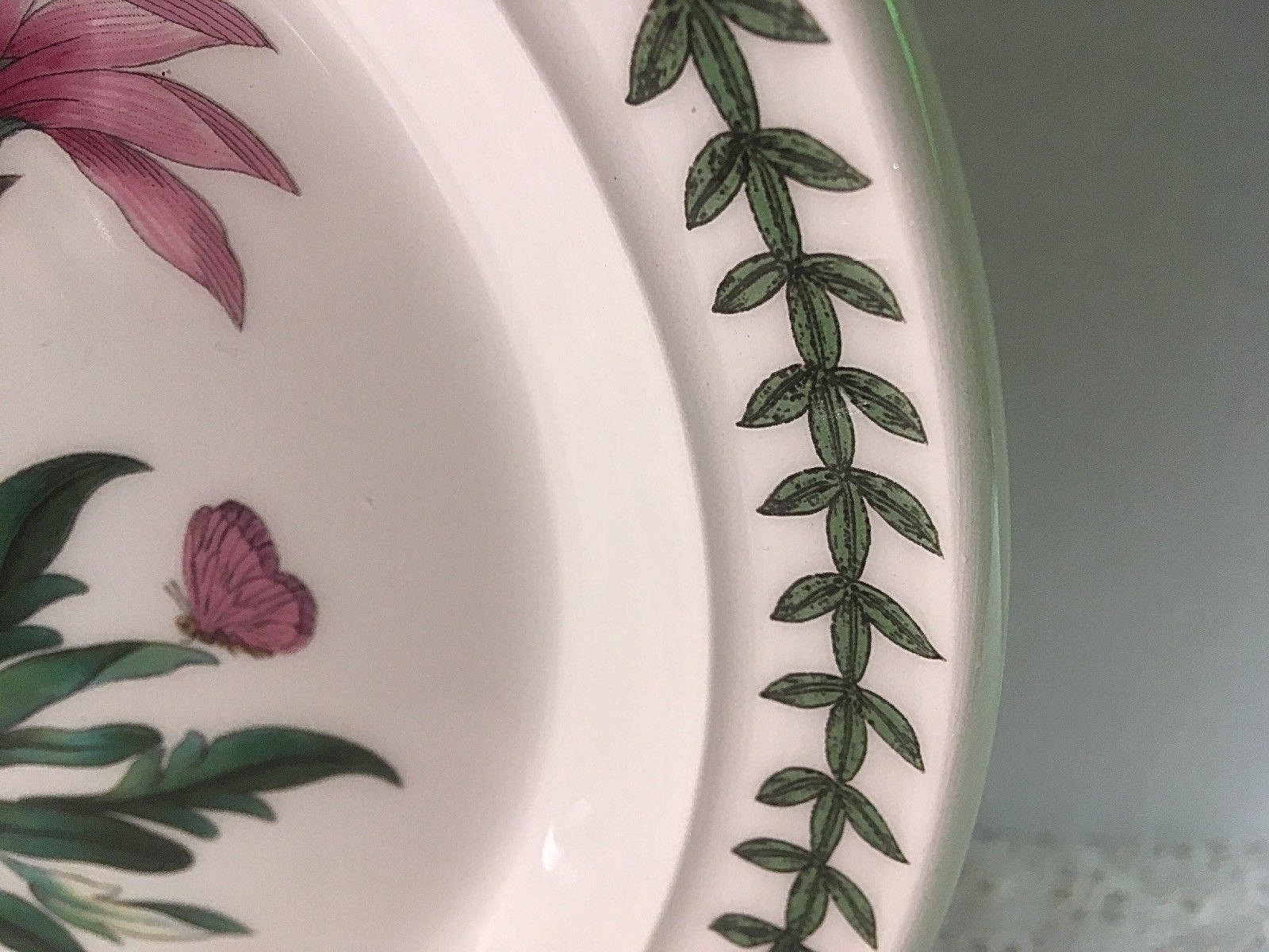 Portmeirion BOTANIC GARDEN (TREASURE FLOWER ) - Salad Plate 81/2