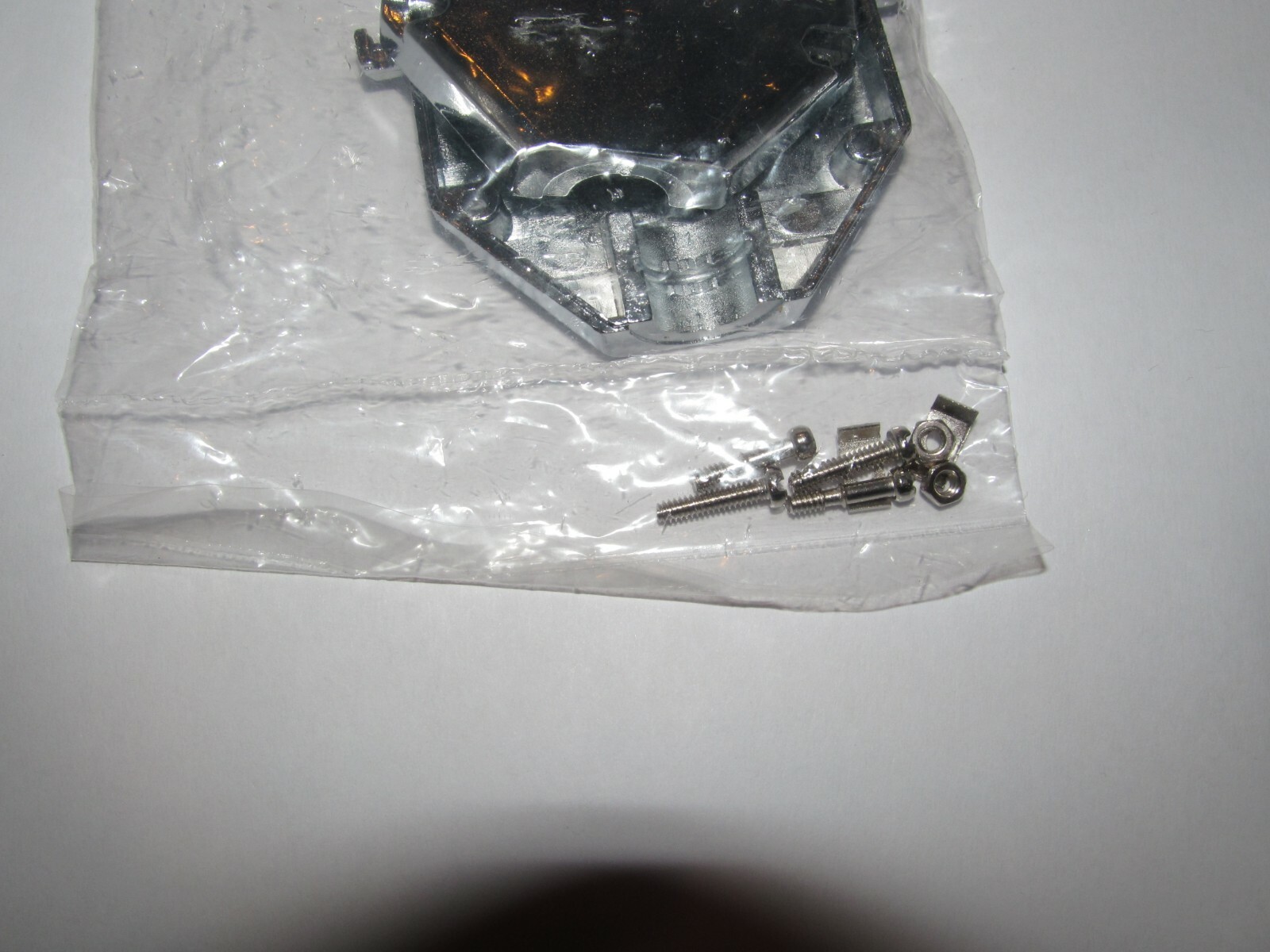 3512-037  DB37 (Serial) Metal Hood  37 Pin Metal Hoods Crimping Housing