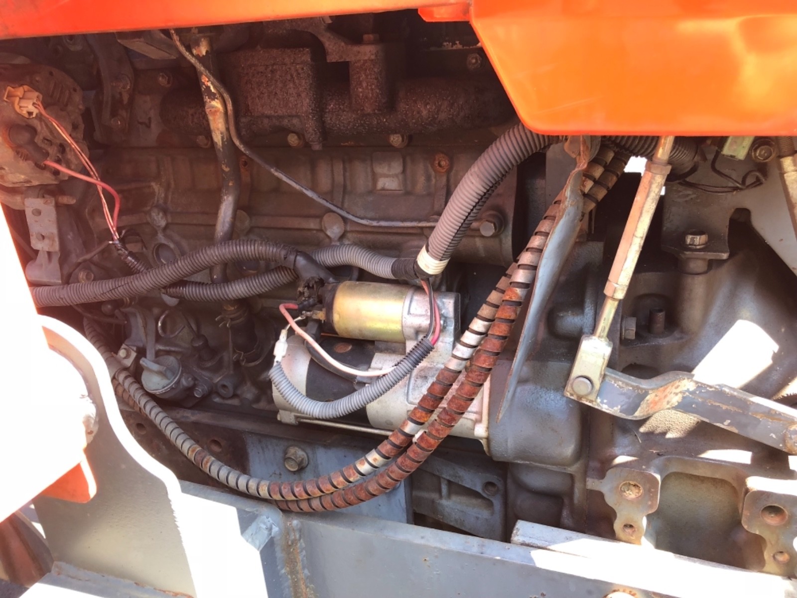 KUBOTA M8200 4WD TRACTOR