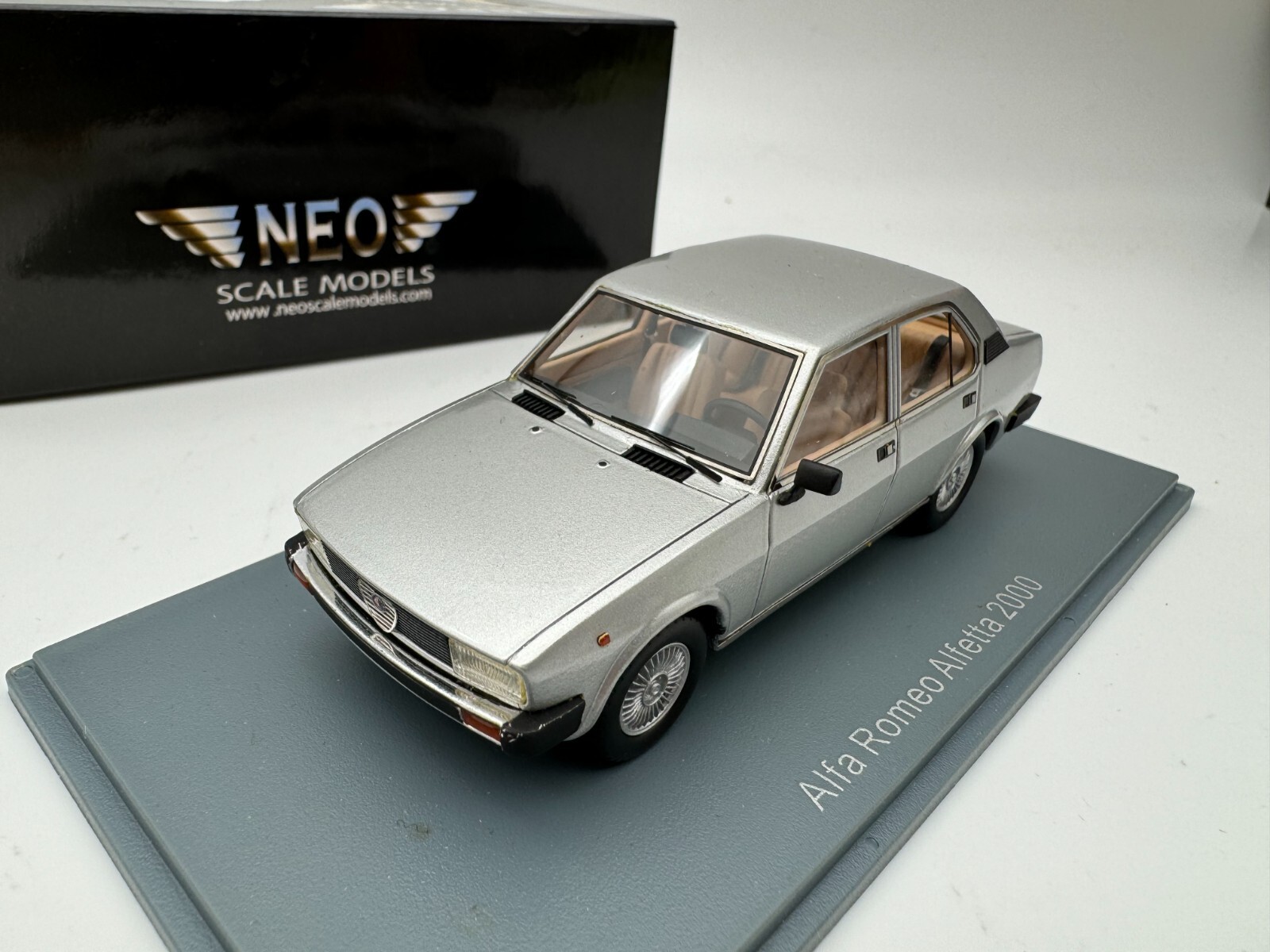 NEO 1/43 Alfa Romeo Alfetta 2000 Silver #F03 | eBay
