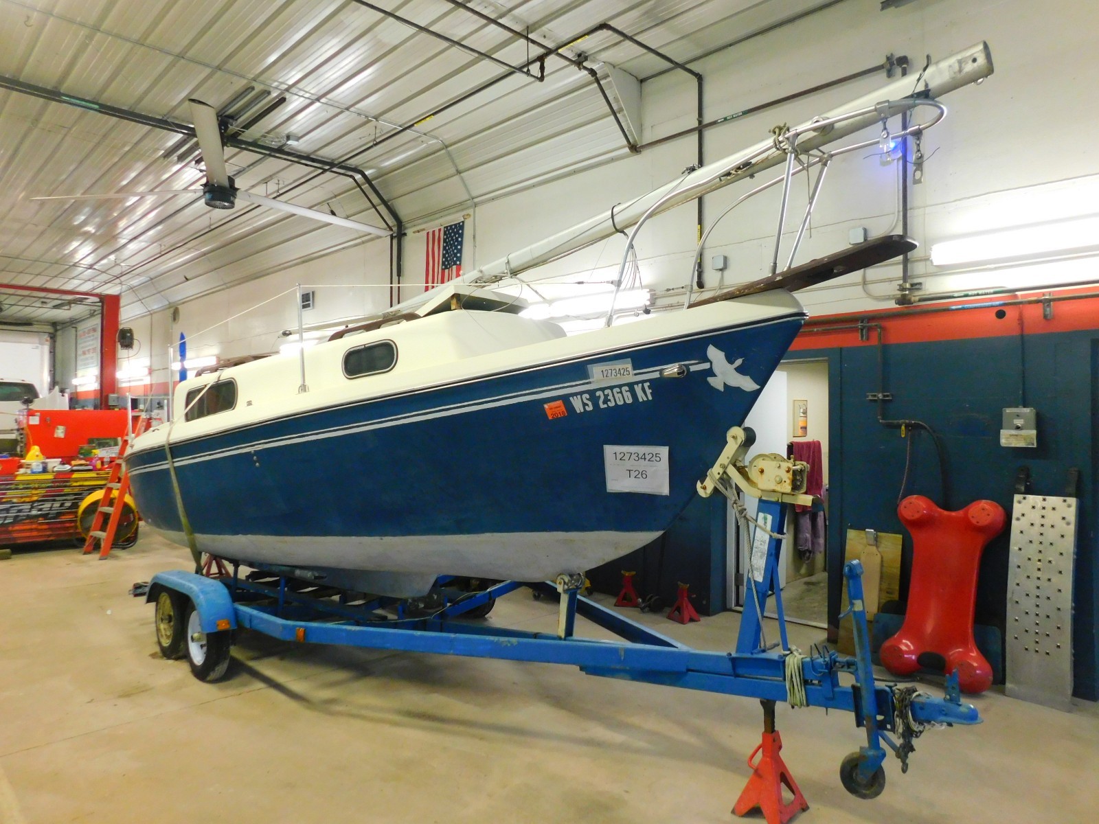 23' Watkings 23XL NO MOTOR w/Trailer T1273425
