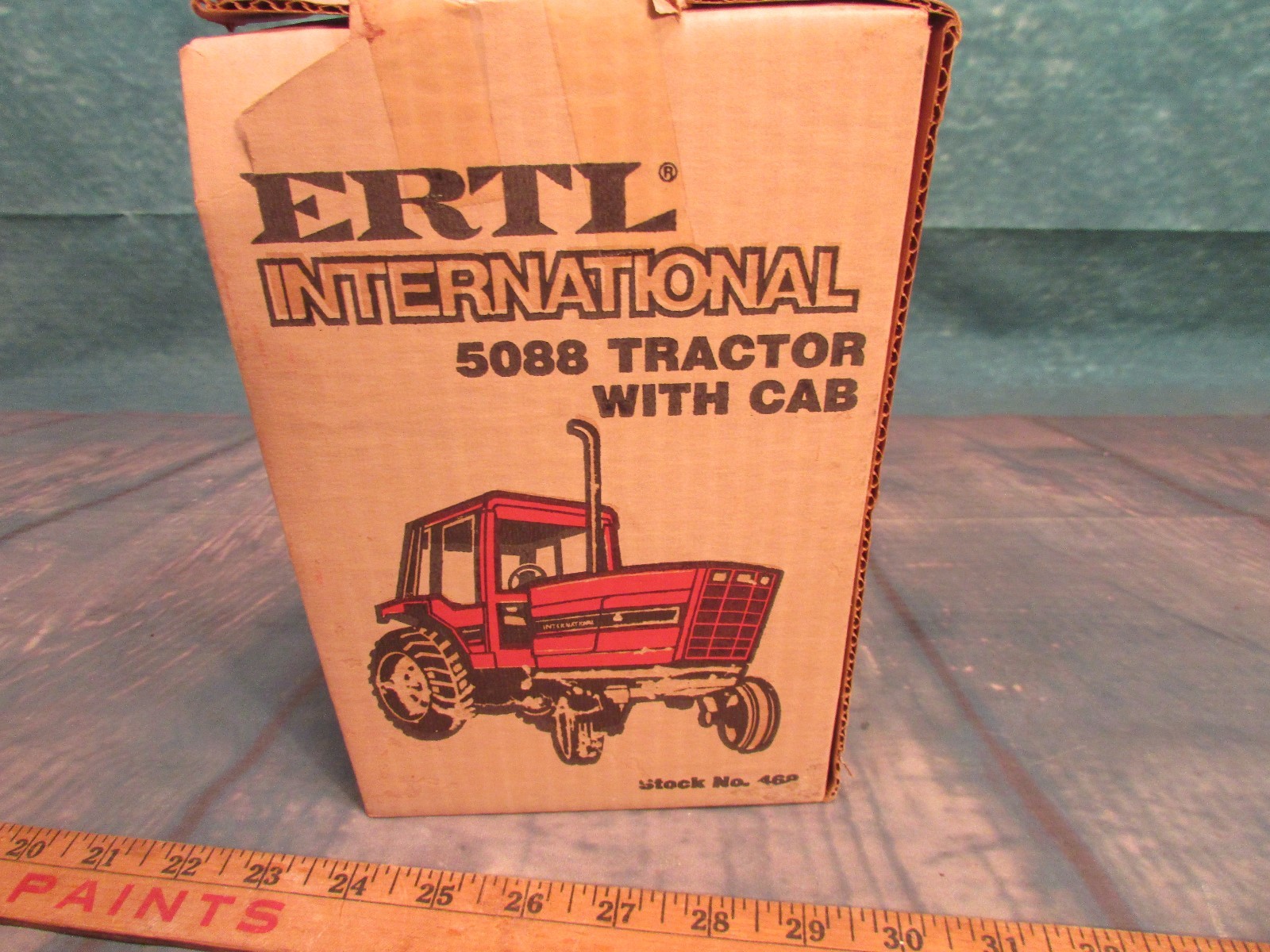 Vintage NIB Ertl 5088 tractor International Harvester IH toy Die Cast Iowa 468