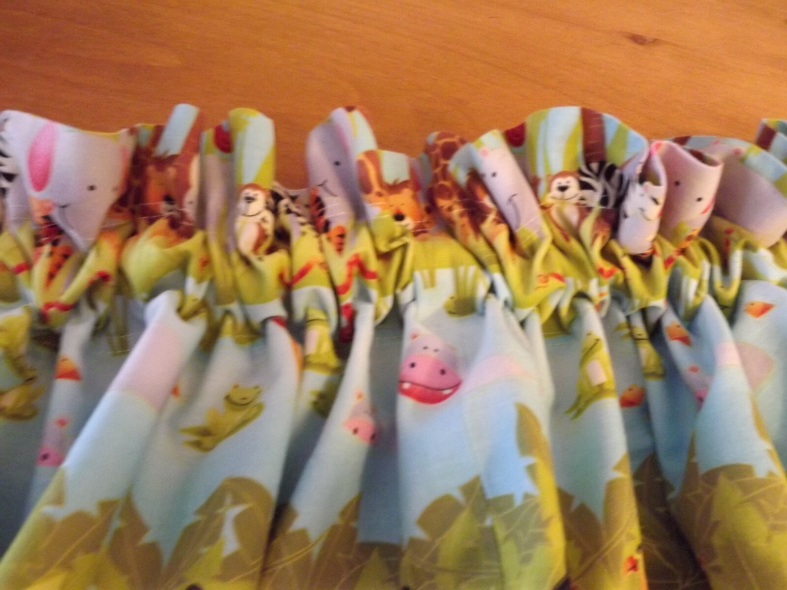 JUNGLE SAFARI CHILDS VALANCE nursery kid's 68Wx13.5