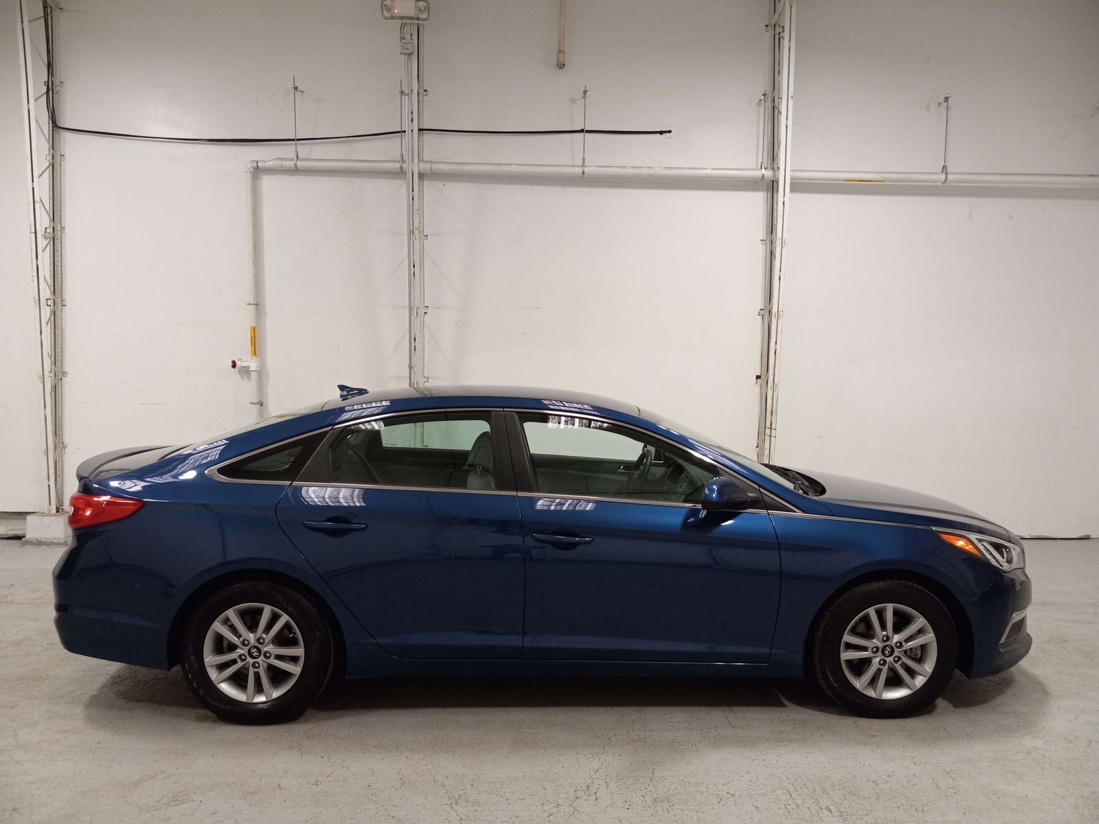 Owner Hyundai Sonata with 62898 Miles available now!