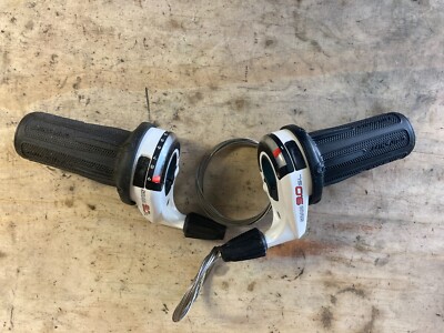 NOS Sram 9.0 SL White Grip Shifters 3 x9 Beautiful