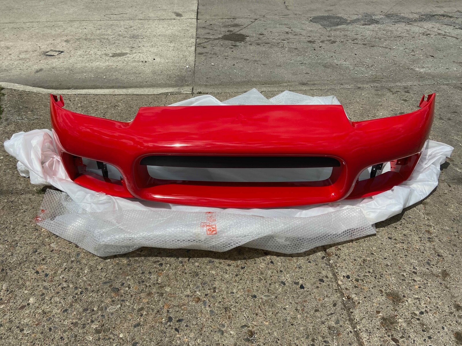 1999 MITSUBISHI 3000GT FRONT BUMPER COVER OEM MR439752 1999 MITSUBISHI 3000GT FRONT BUMPER COVER OEM MR439752