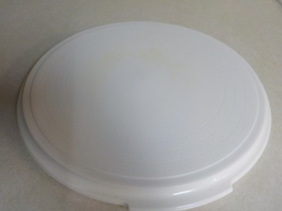 Huge Rubbermaid Servin'Saver Cake Take Along Keeper Carrier