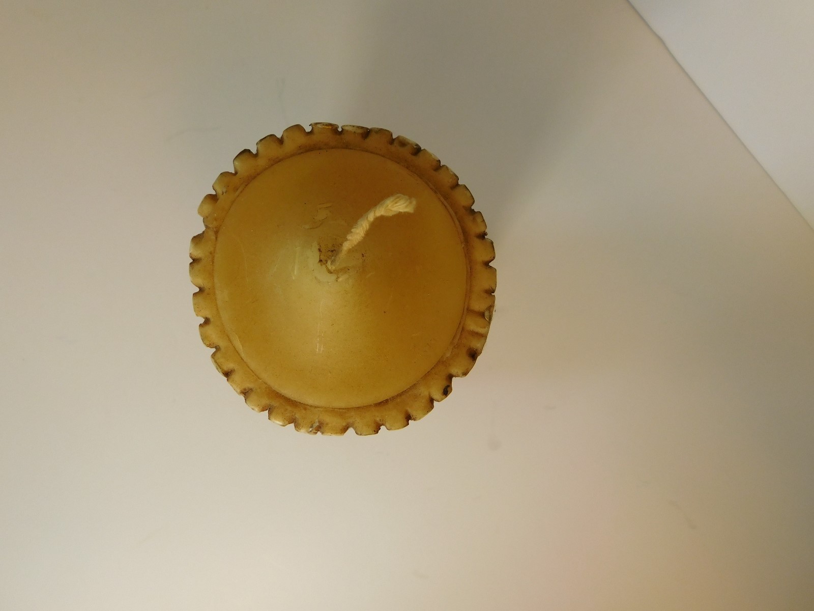 VTG GOLD & WHITE RENAISSANCE CANDLE 7