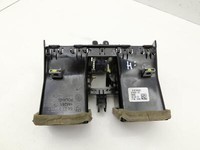 BMW F07 5er GT 535i 09-13 Luftdusche Luftdüse Mitte Hinten BMW F07 5er GT 535i 09-13 28.02.2012 9181094 64229181094... Vorschau 6