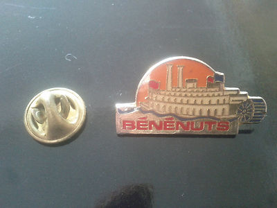 PIN'S PINS  collection publicitaire BENENUTS bateau à aube 