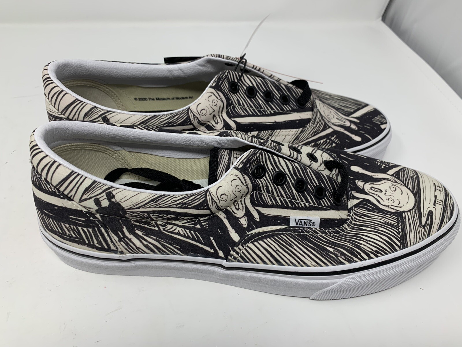 moma vans scream