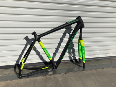 colnago air bottle cage