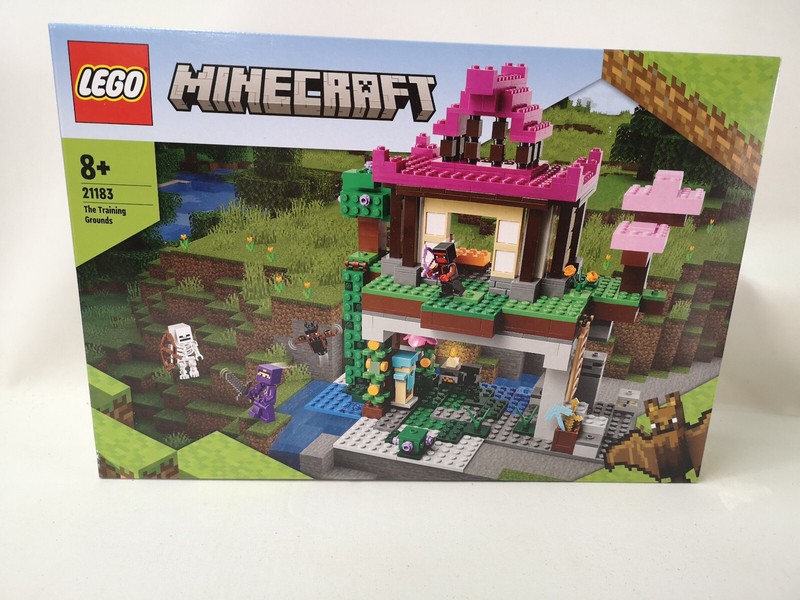 Lego Minecraft 21183 Le Camp D’EntraîNement-Cadeau D'Anniversaire Neuve  ScelléE