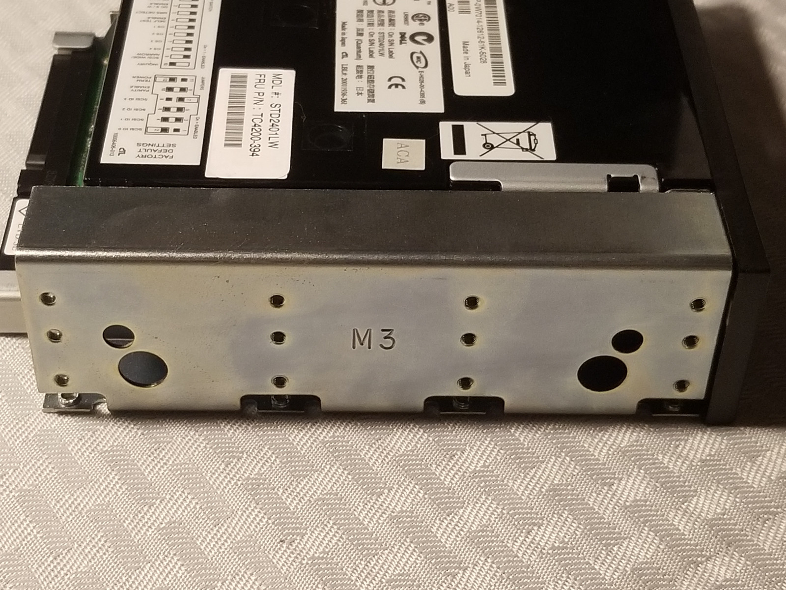 Dell STD2401LW DDS-4 4mm 20/40GB 68-Pin SCSI Tape Drive 0U1868 TC4200-391