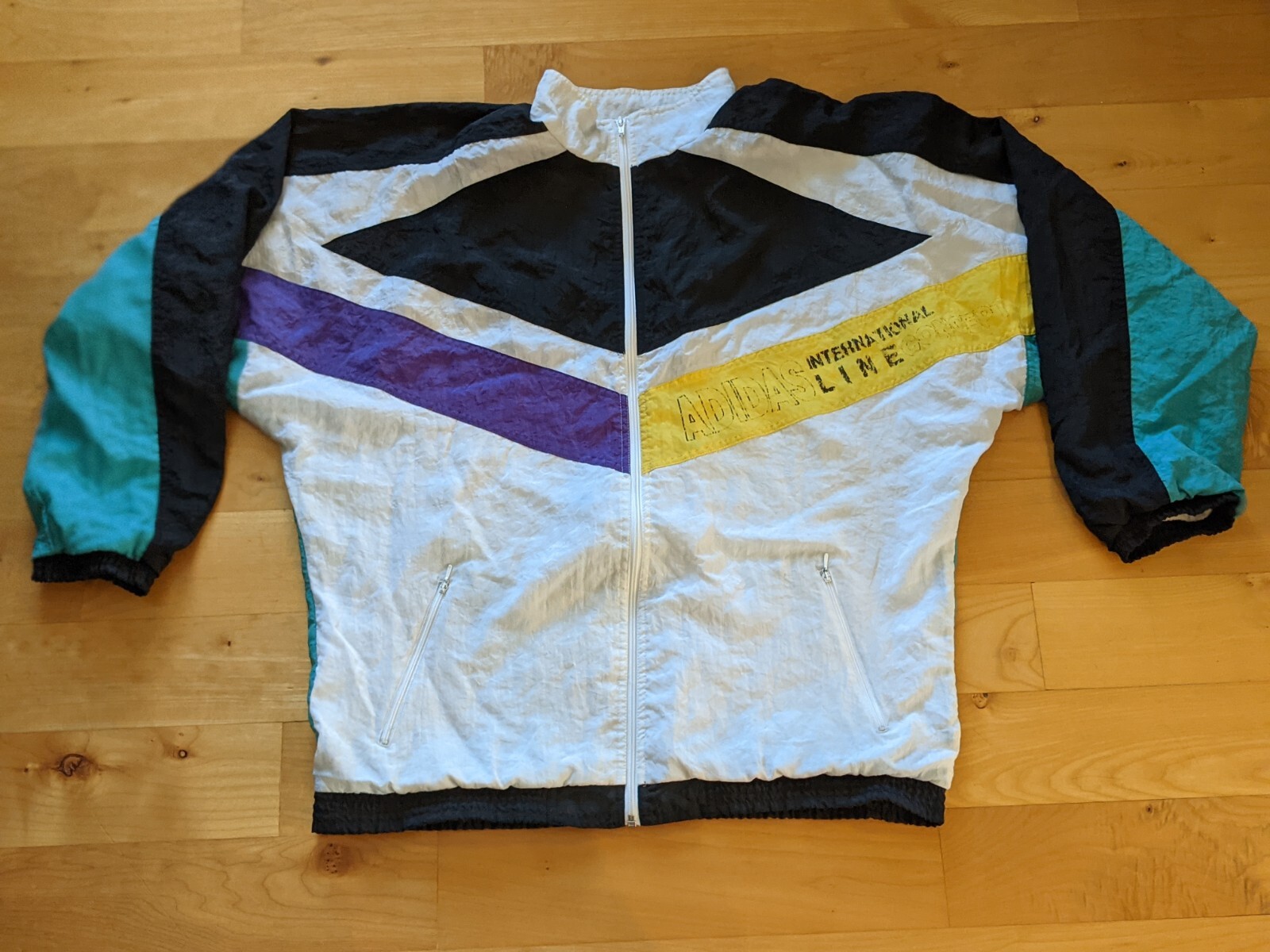 【希少】90sインポート古着adidas ADVENTURE TECK テック系 2XL美品90s】アディダス刺繍トラックジャケット古着ジャージ