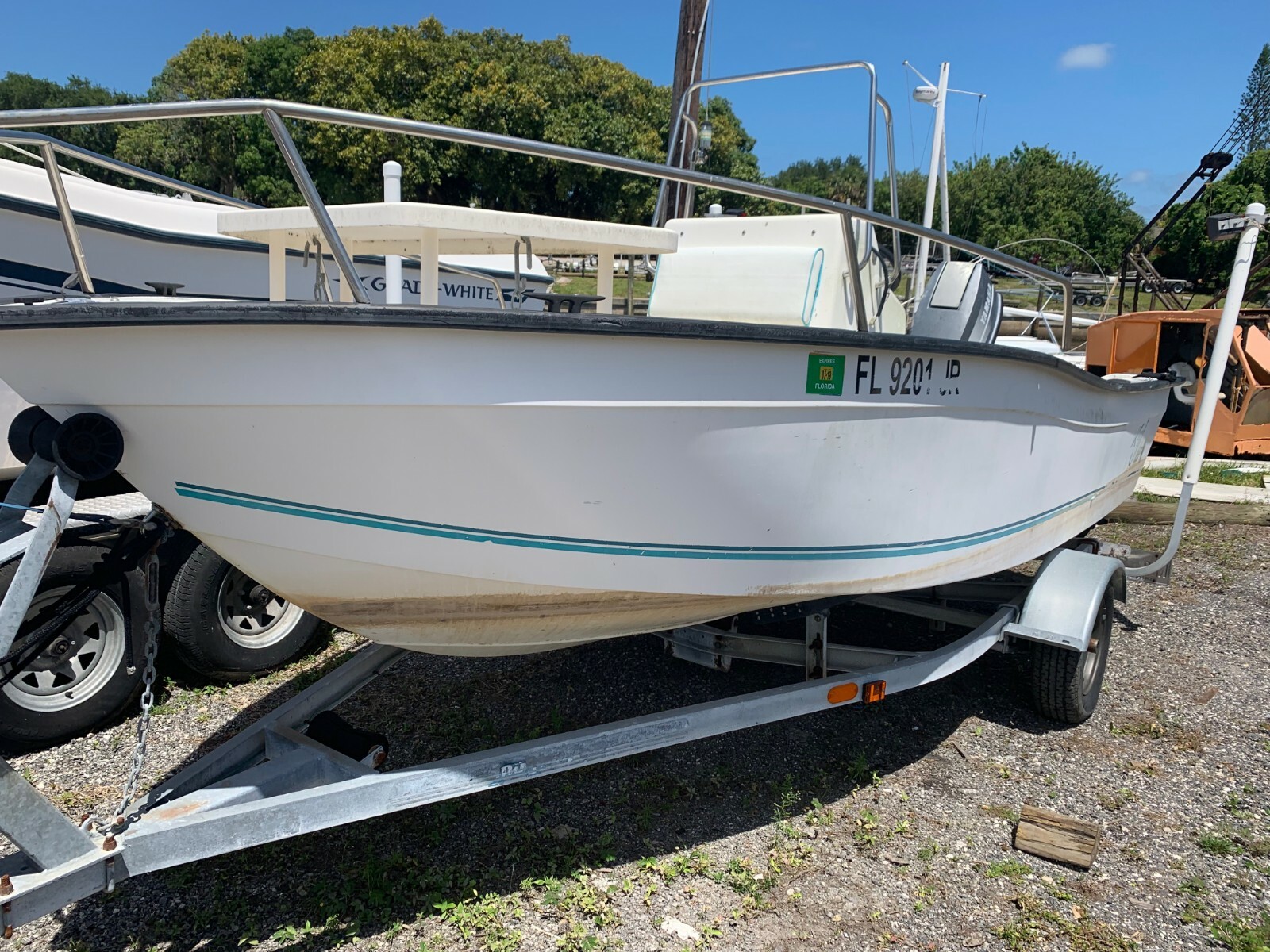 1996 Key Largo 16' Center Console 70 HP Yamaha and trailer RUNS! (FL HUNT 96)