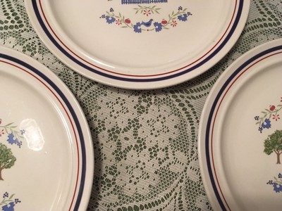 Four Newcor Stoneware Homespun Dinner Plates
