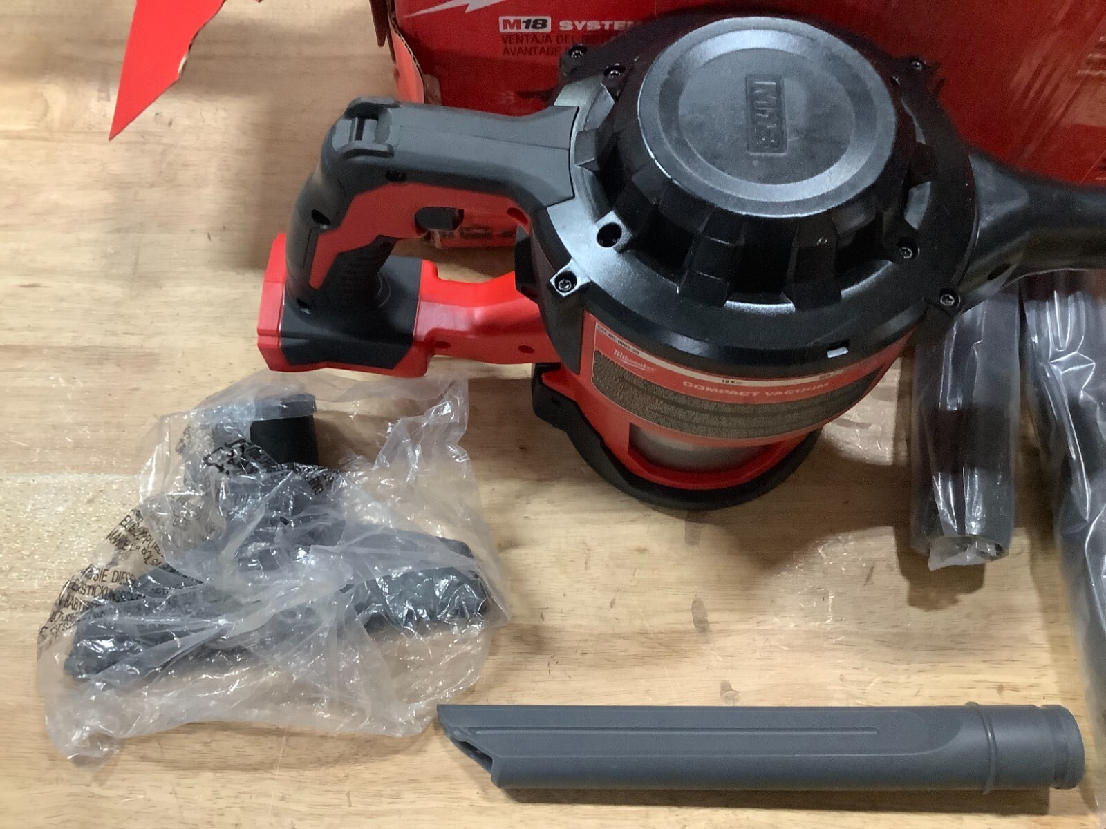 Milwaukee 088220 M18 Compact Vacuum ( BAD DOES NOT TURN ON)のeBay公認海外