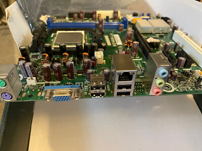 HP 513426-001 ASUS M2N68-LA REV 5.0 Motherboard +AMD Phenom II X4 9