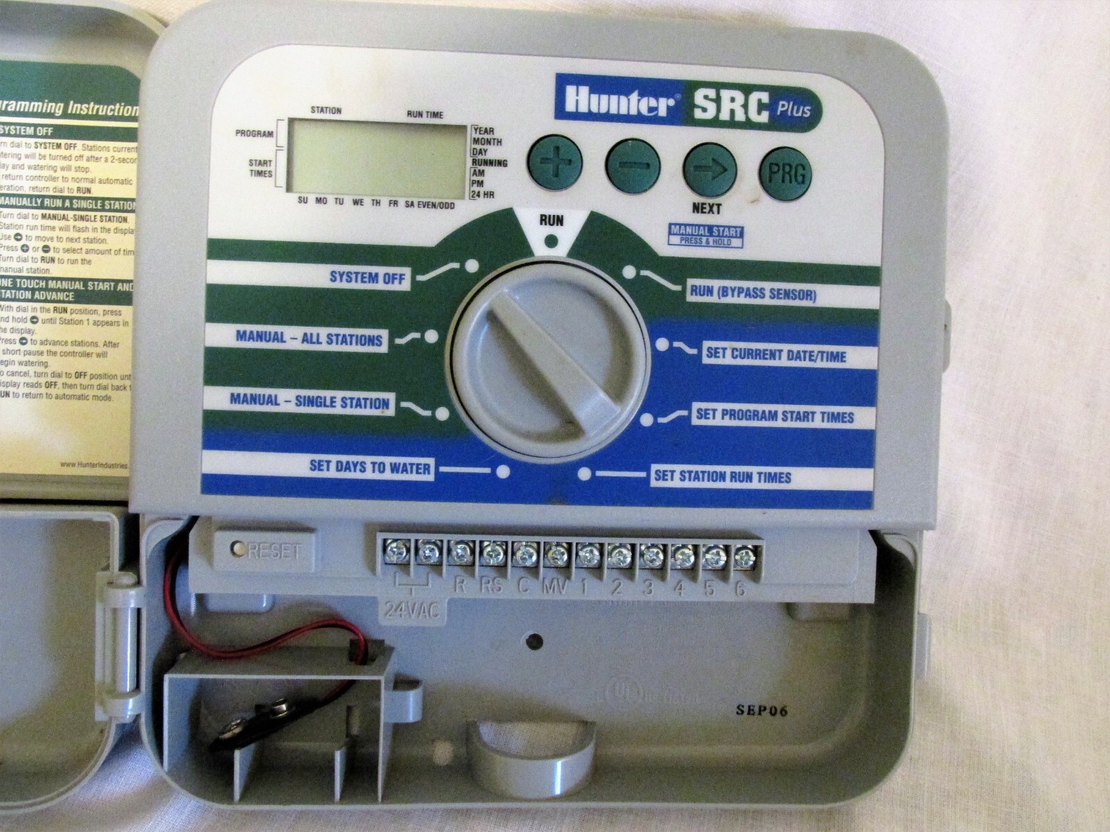 Hunter SRC Plus 6-Zone Sprinkler Irrigation  Controller w/Adapter & Owners Manua