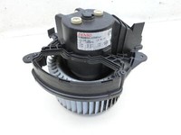 Lancia Delta III 844 08-11 Gebläsemotor Lüftermotor Heizungsgebläse Lancia Delta III 844 08-11 27.01.2009 gebraucht Vorschau 4