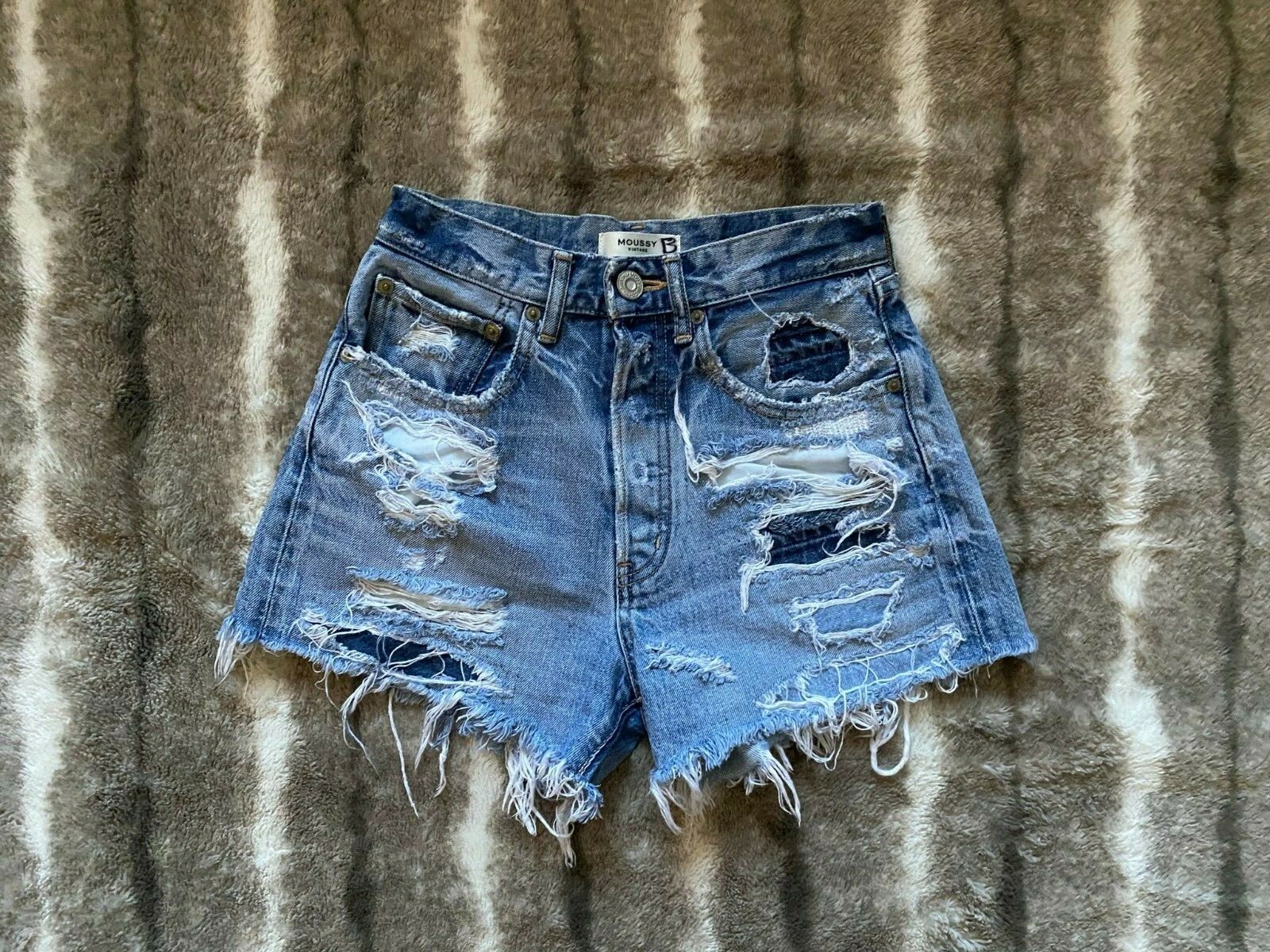 MOUSSY VINTAGE Distressed High Waist Button Closure Denim Jean Shorts Size  23 | eBay