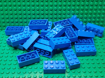 ** 25 CT LOT ** Lego NEW blue 2 x 4 standard bricks  Lot of 25
