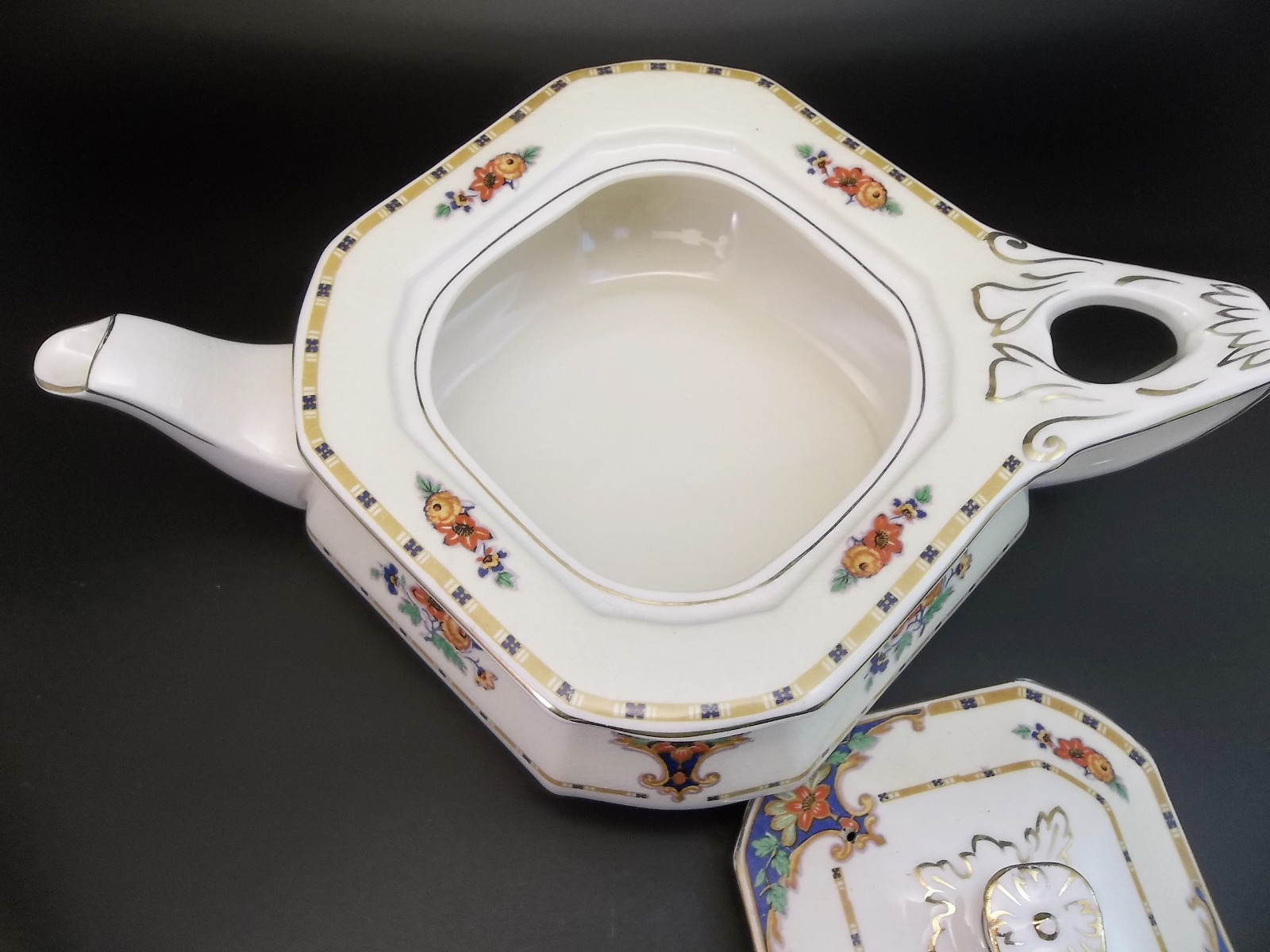 W.H. Grindley Sheraton Ivory English Tea Pot Porcelain Teapot Flowers