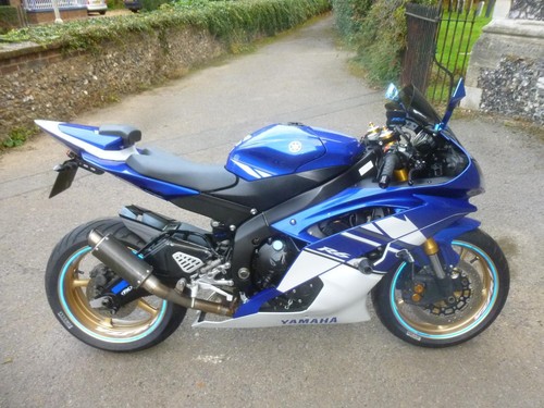 Hiflofiltro - Filtre A Air Yzf 600 R6 1999-02 5Eb 5Mt 5Sl 5Gv