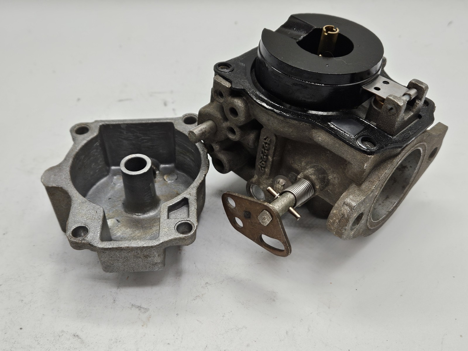 Johnson Evinrude OMC Carburetor 322292 Carb Bowl 313355 REBUILDABLE