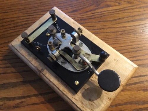 Vintage 1940's Telegraph Morse Key J-38 Bakelite Its Birdseye Maple Mount.