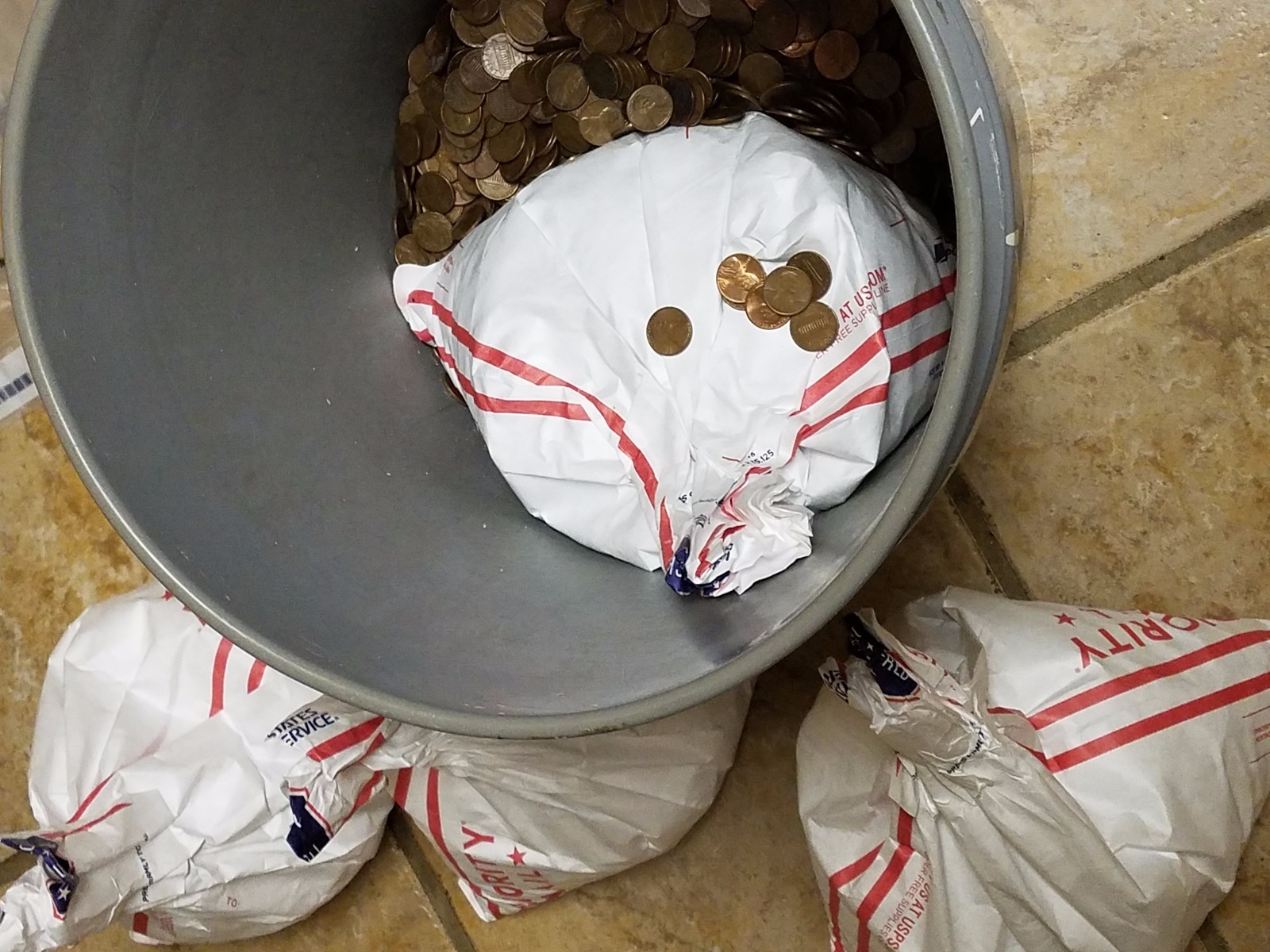 4 Bags 12,000 Circulated 95% Copper Pennies. 80LBS $120 FV