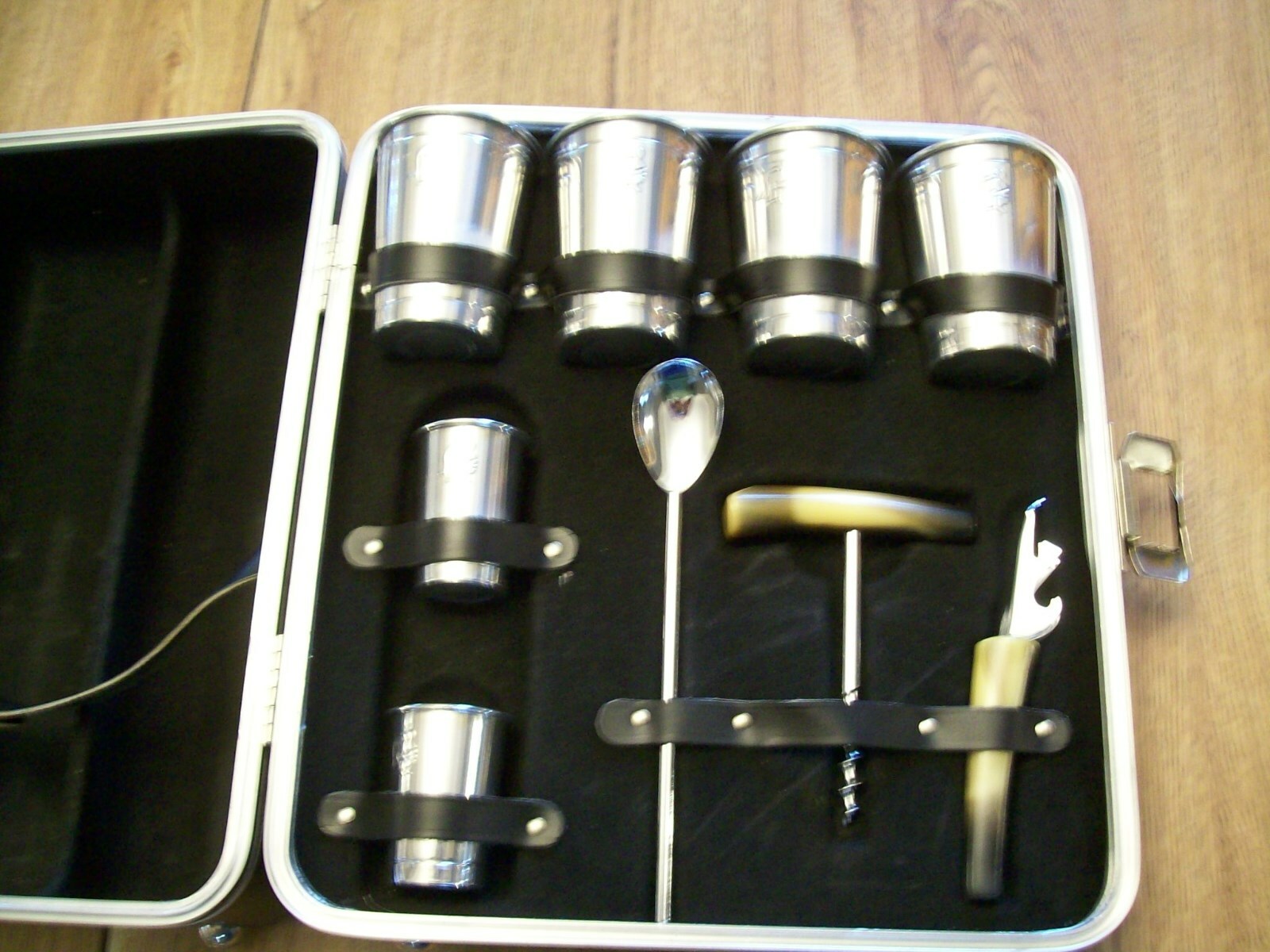 Gentlemen's/Salesman's Traveling Bar Case