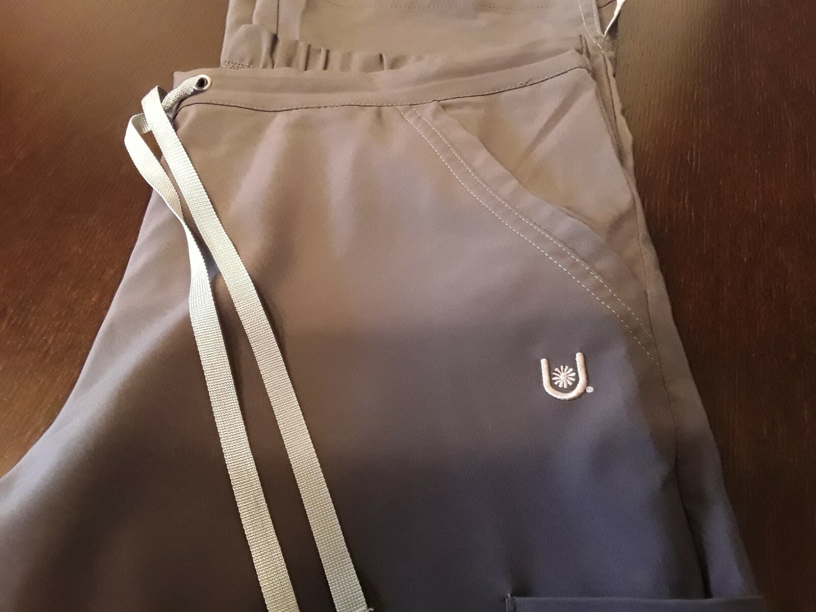 Urbane Performance Scrubs Graphite 2 Tops SmL 1 Pants XS