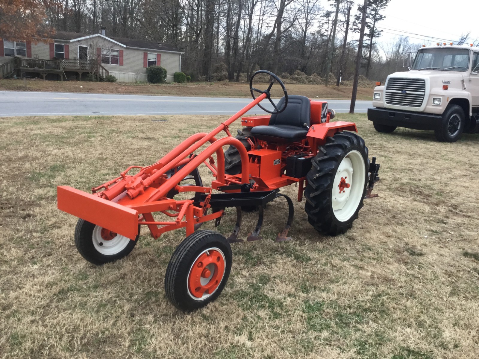 Very Nice Thomas Bilt Cultivating Tractor