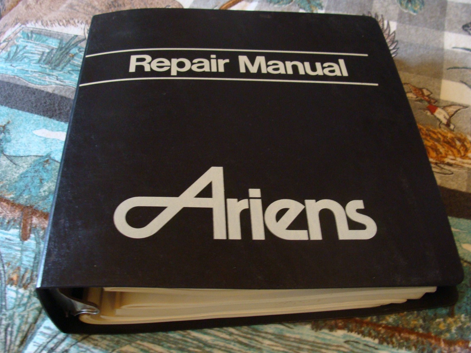 VINTAGE 1982 ARIENS SERVICE MANUAL BINDER TRACTORS BLOWERS TILLERS MOWERS