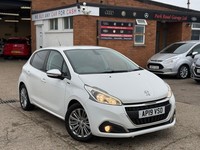 2019 Peugeot 208 1.2 PureTech Signature Euro 6 (s/s) 5dr HATCHBACK Petrol Manual