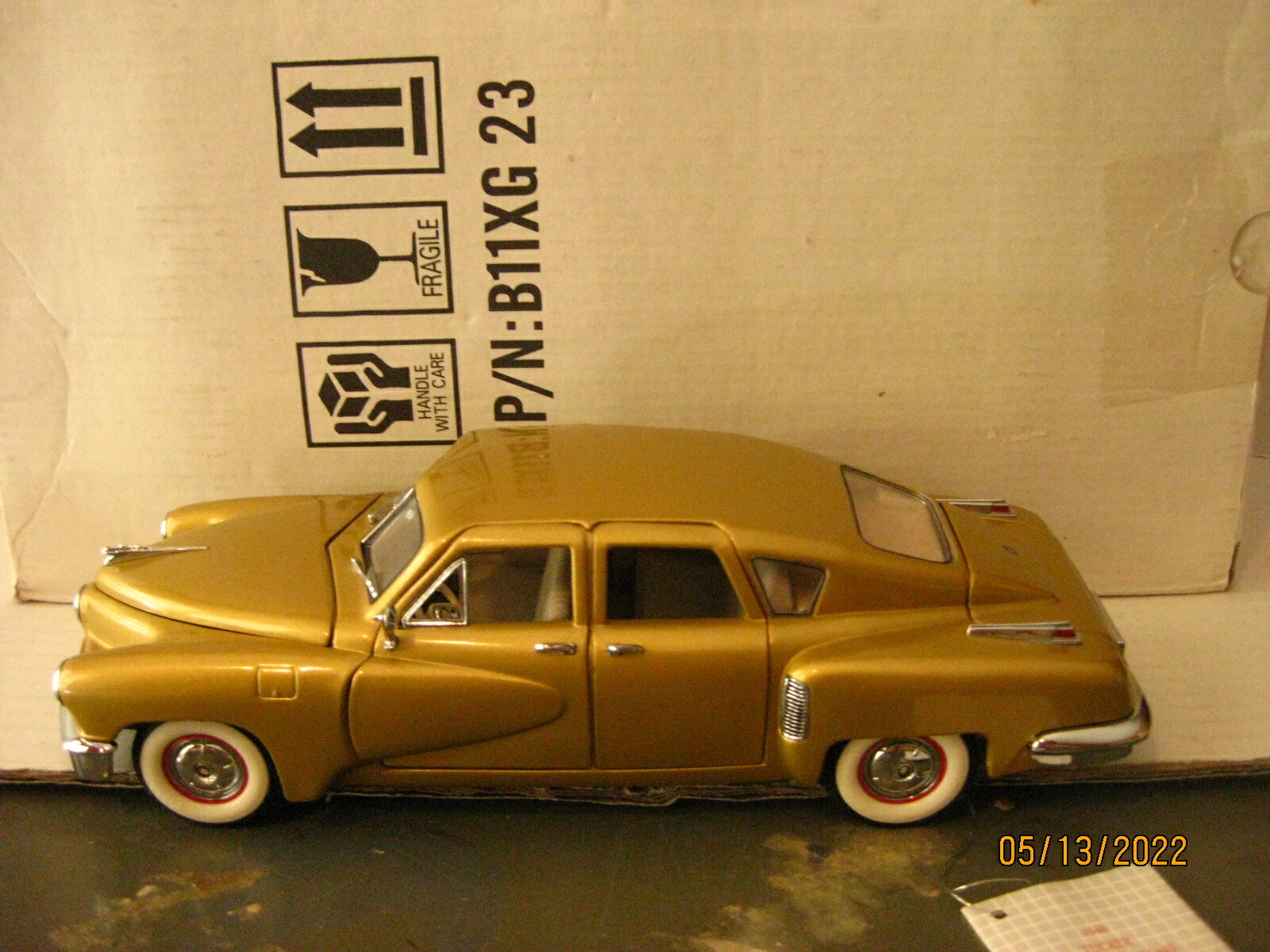 1/18 scale 1948年式 クライスラー オープン 1/18 scale 1948年