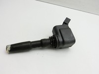 Audi A3 8V 12-16 TFSI 1,4 103KW Zündspule Zyl.1 Audi A3 8V 12-16 17.06.2014 04E905110E 77300006 gebraucht Vorschau 2
