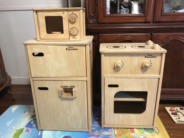 PLAN EDUCATION Kids Wooden Play Kitchen Microwave Toys - Indoor 