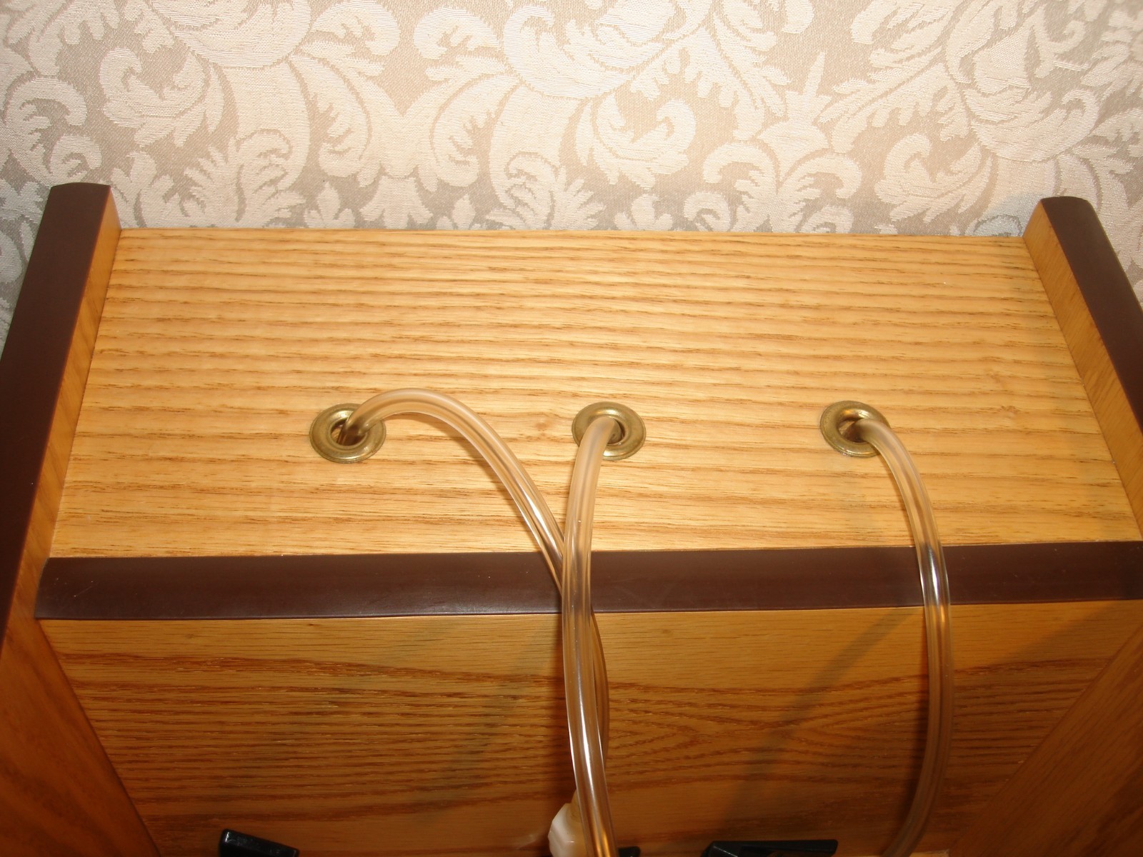 WINEKEEPER VINTNER SYSTEM, 3 BOTTLE CAPACITY. USED