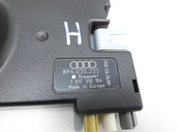 Audi A3 8P QU 10-12 Antennenverstärker Weiche Antenne Audi A3 8P QU 10-12 31.01.2011 8P4035225 7617310104 gebraucht Vorschau 2