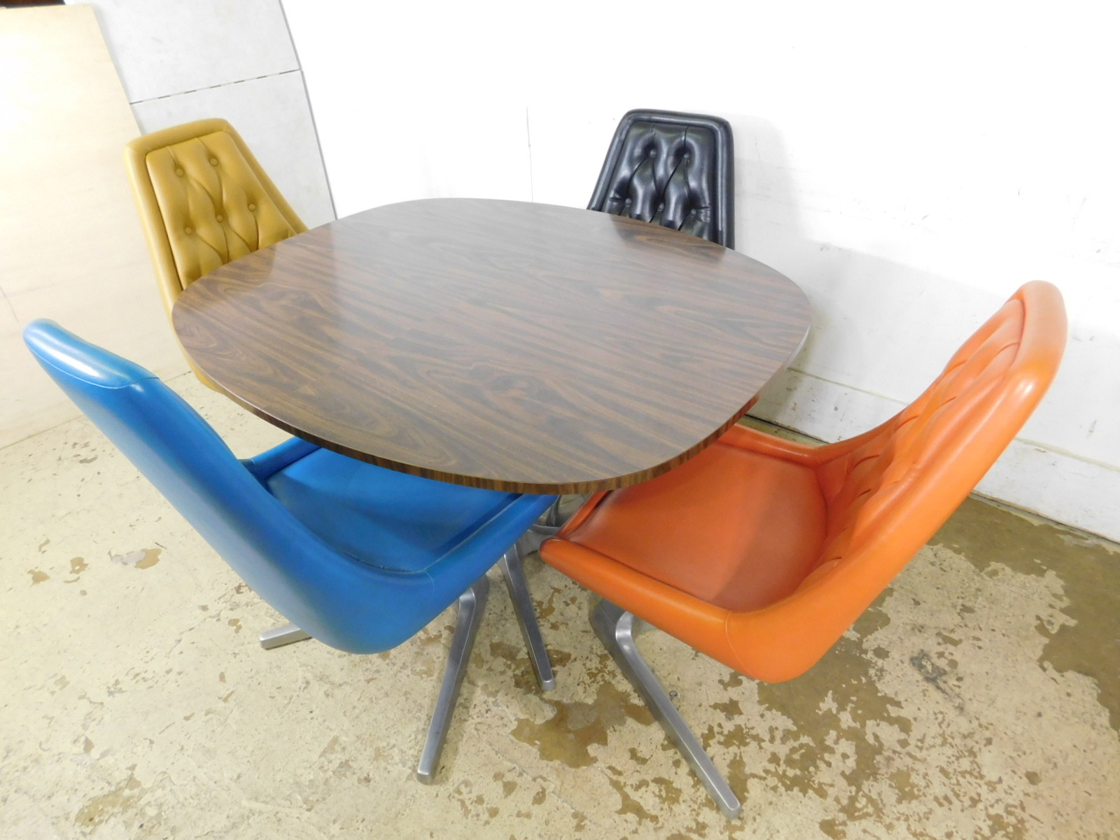 RAD 1960s Star Trek Mid Century Chromcraft Sculpta 4 Chairs & Matching Table Set