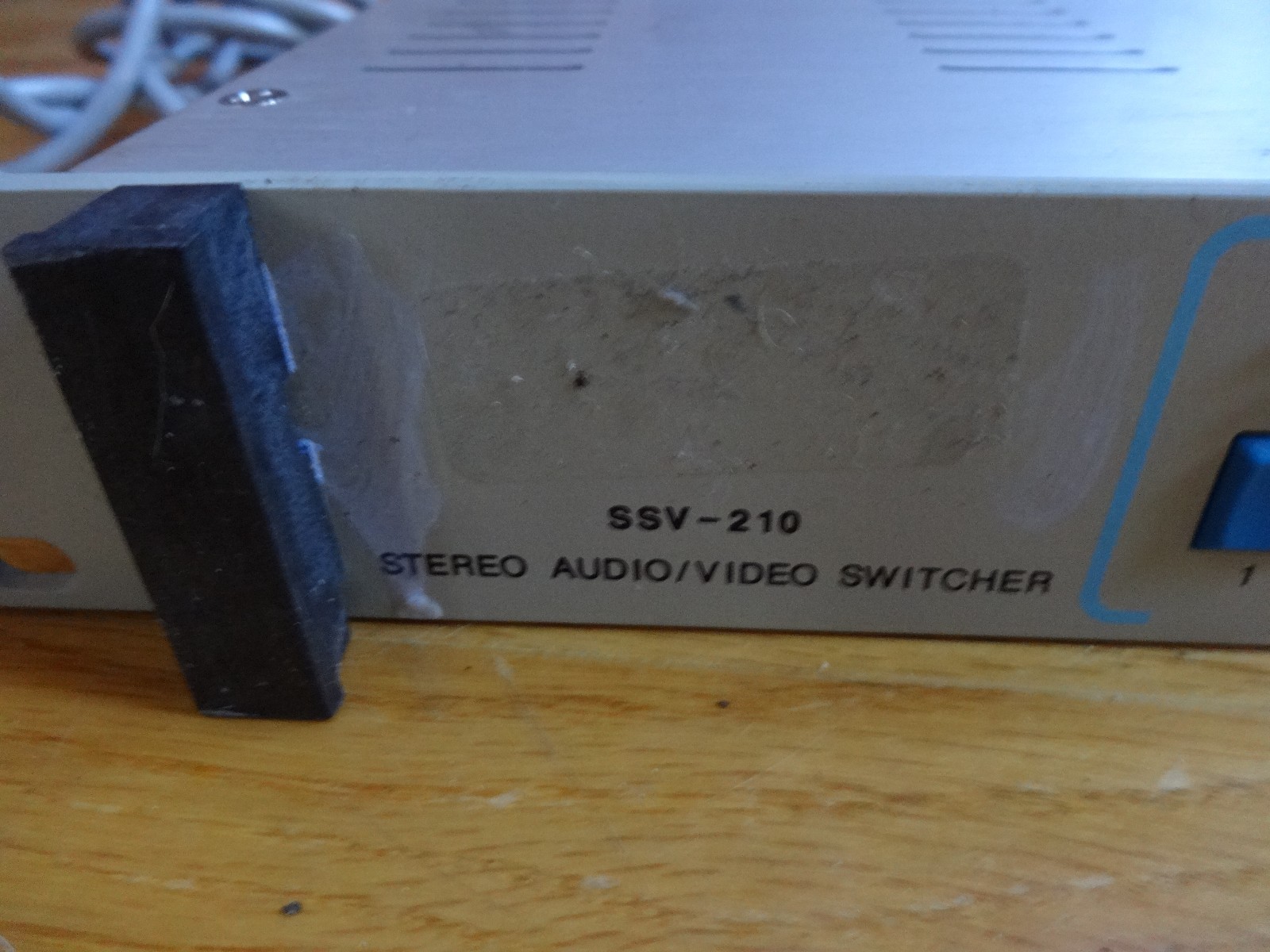 SIGMA ELECTRONICS SSV-210 STEREO/VIDEO SWITCHER