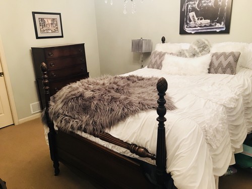 Antique Mahogany Full/Queen Bedroom Suite